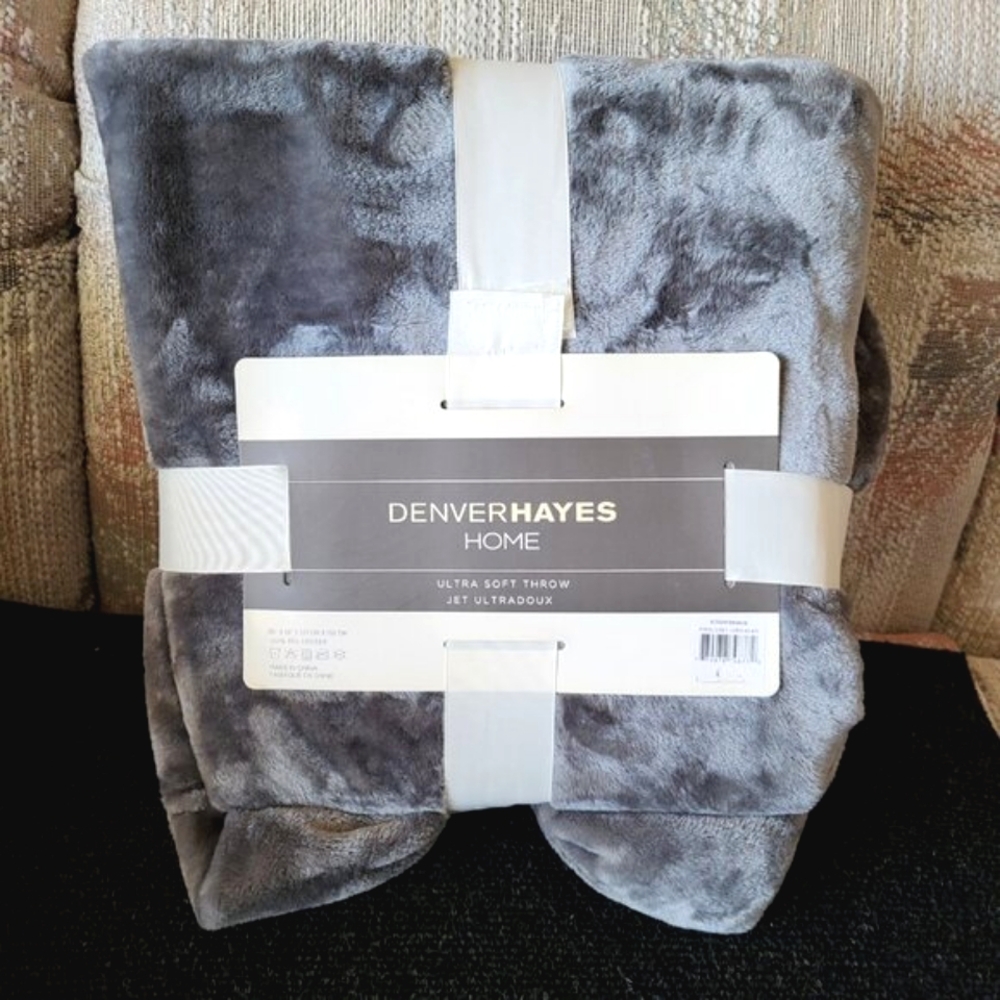 *NEW* DENVER HAYES HOME Grey Ultra Soft Throw Blanket 50" x 60"